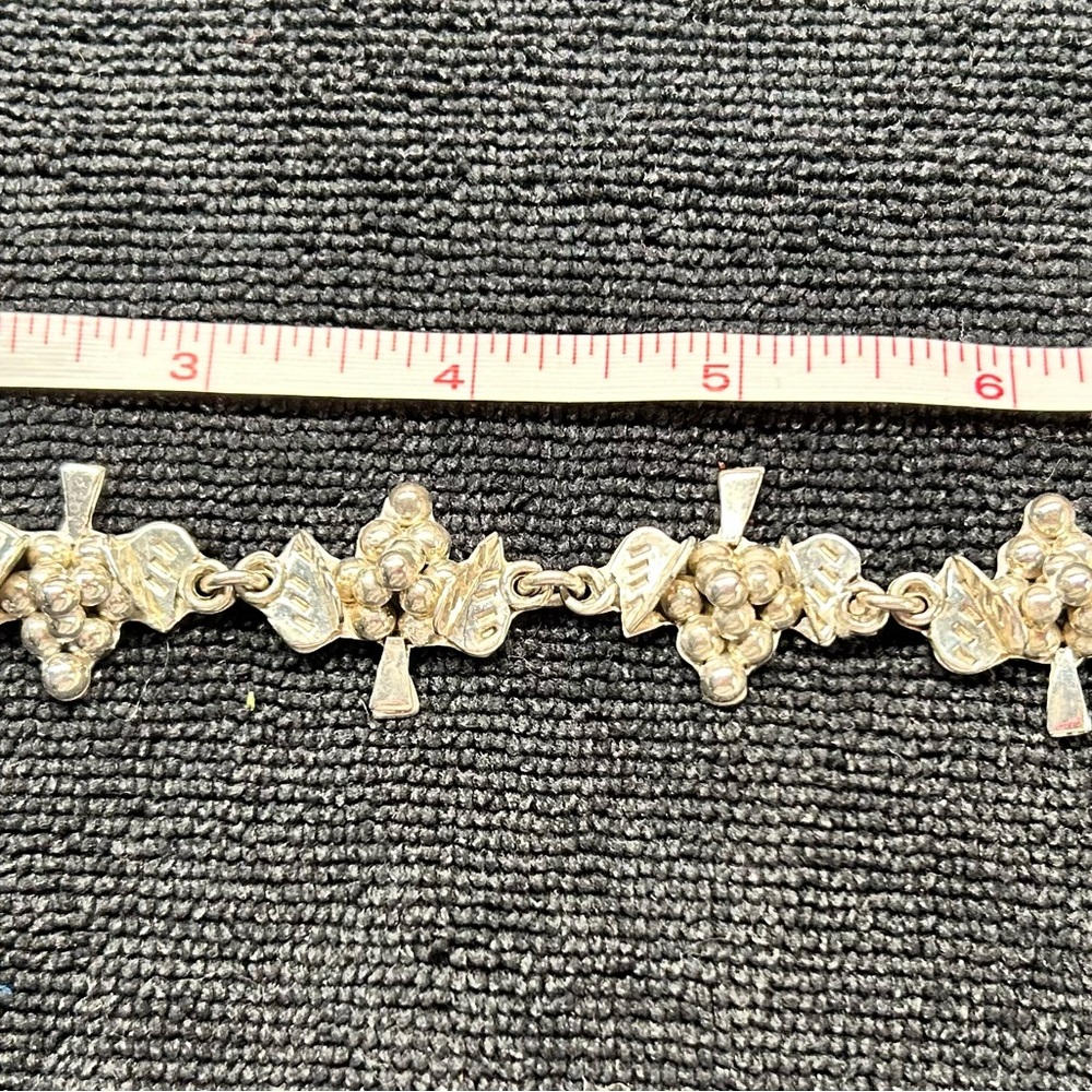 Silver  Bracelet with clusters of grapes